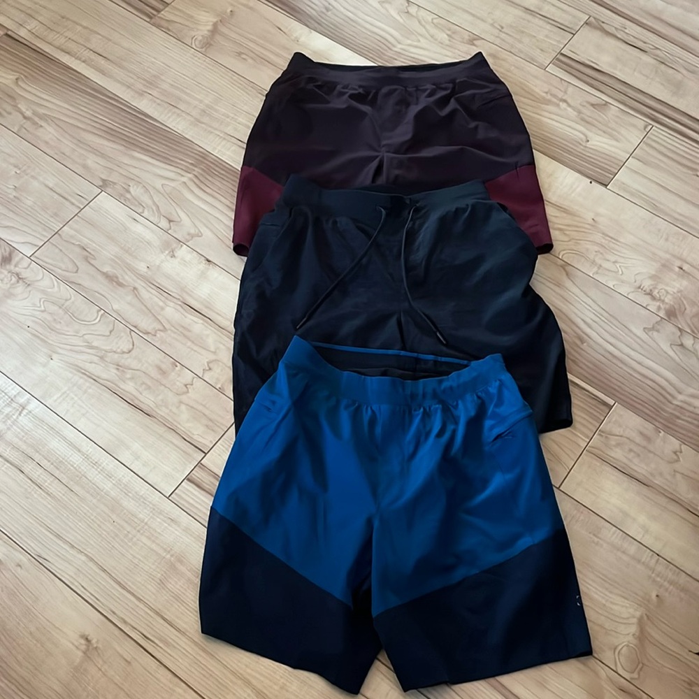 Lululemon Men’s Shorts size M (bundle of 3)